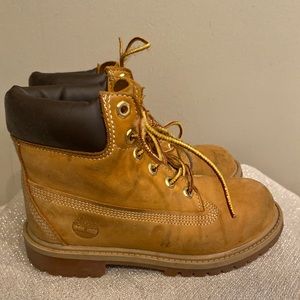 Kids Timberland boots size 13.5